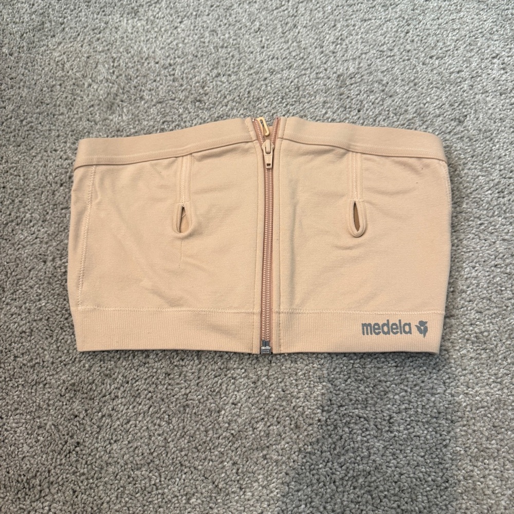 Medela Hand Free Strapless Pumping Nursing Maternity Bra Size Medium Beige M